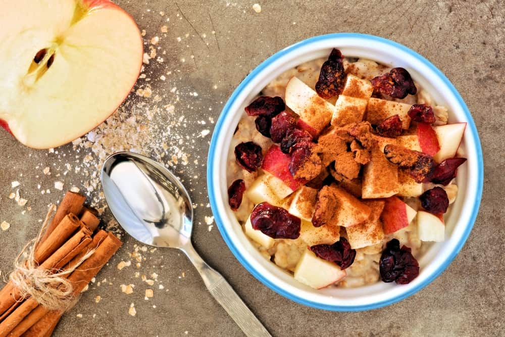 https://www.yummyfruit.co.nz/wp-content/uploads/2018/08/apple-chia-bircher-muesli.jpg