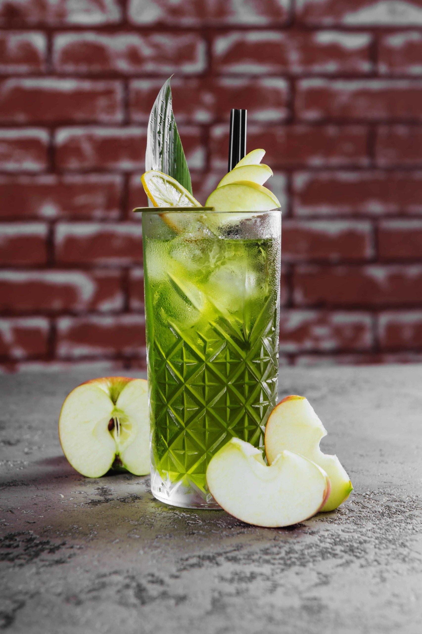 Lemonade mocktail The Yummy Fruit Co